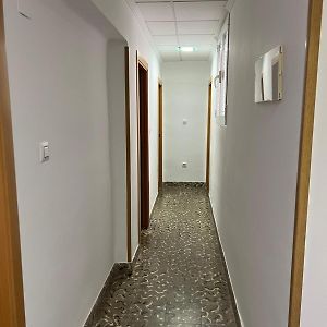 Appartement met Vier Kamers